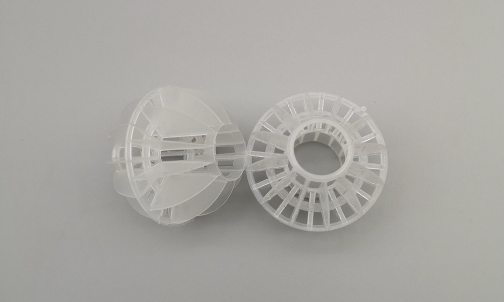Whats-Plastic-Polyhedral-Hollow-Ball-and-Its-Advantage